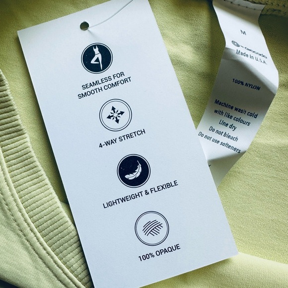 A By Avocado Seamless Crop Long Sleeve Shirt - Picture 4 of 4